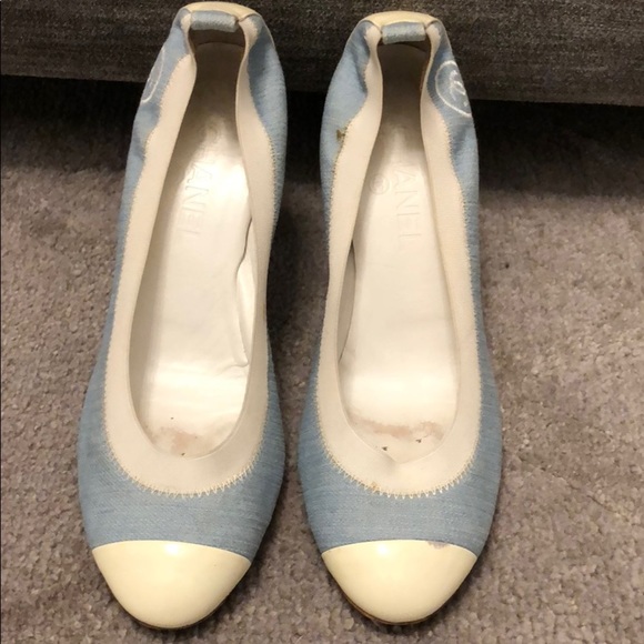 Chanel lightBlue fabric with patent spectator pump - Picture 2 of 8